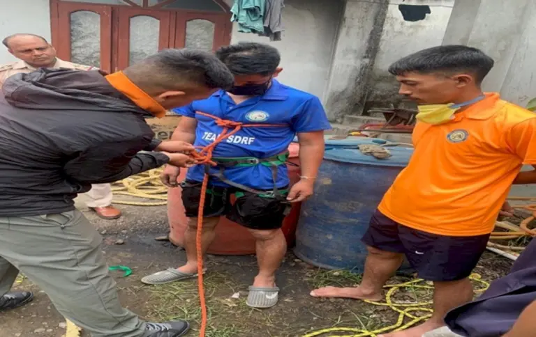 Two-Rescued-From-50-Meter-Well-In-Arunachal-Pradesh