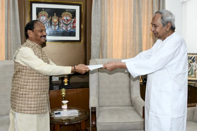 Odisha-Cm-Naveen-Patnaik-Resigns-Following-Defeat-Of-His-Party-In-Assembly-Elections