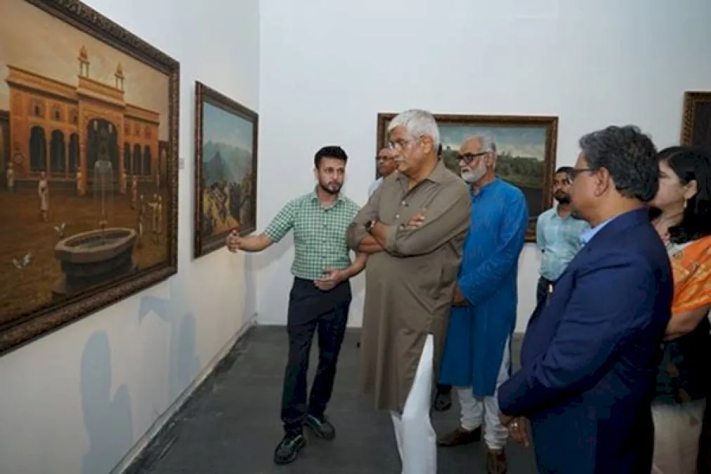 Union-Minister-Of-Culture-Visits-Exhibition-Of-115-Oil-Paintings-Of-Shivaji-Maharaj