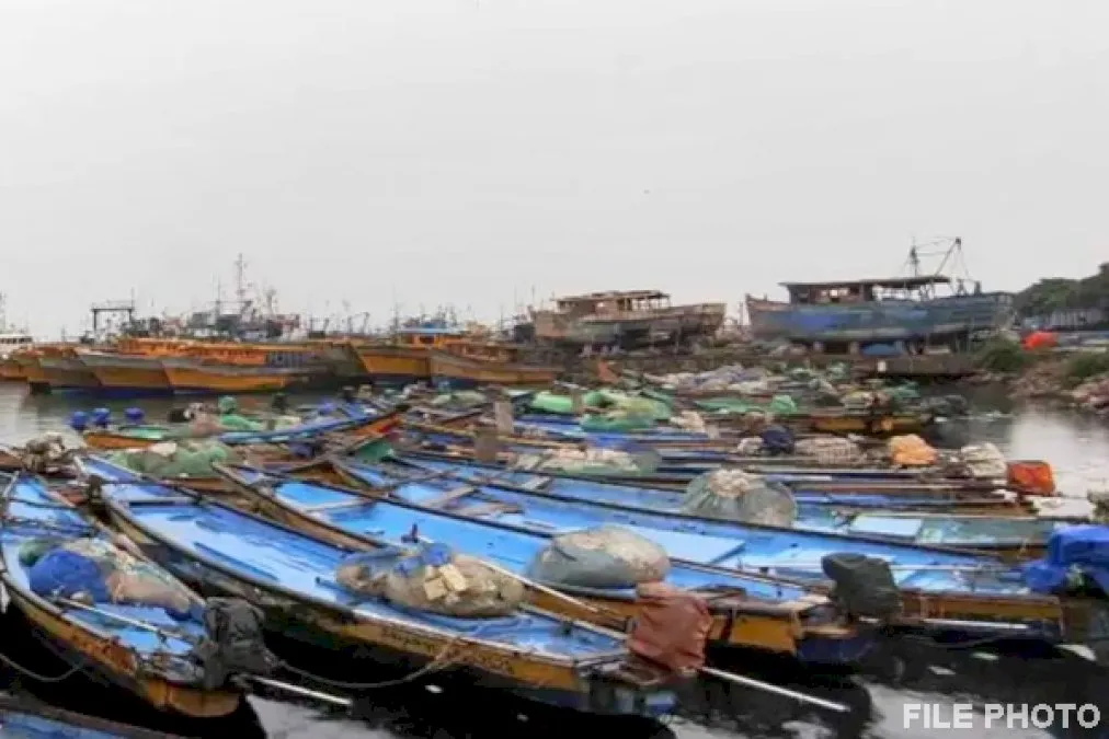 Rameswaram-Fishermen-On-Strike-Demanding-Release-Of-22-Fisherman-Caught-By-Sri-Lankan-Navy