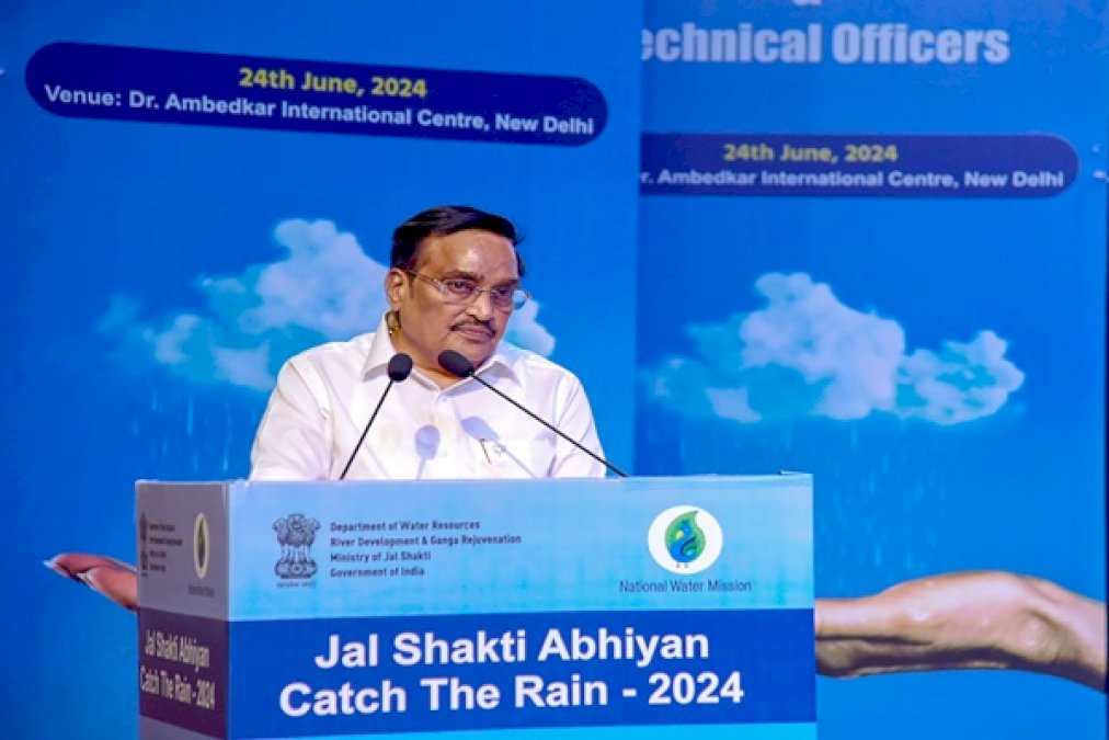 C-R-Patil-Emphasizes-Water-Access-As-Essential-For-Women’s-Empowerment-At-Catch-The-Rain-2024-Workshop-In-Delhi