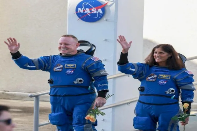 Nasa-Astronauts-Sunita-Williams-&-Butch-Wilmore-Stranded-At-Iss-Due-To-Boeing-Starliner-Issues