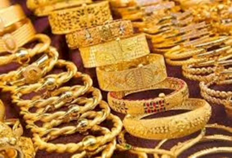 Gold-And-Silver-Prices-Mixed-At-Multi-Commodity-Exchange