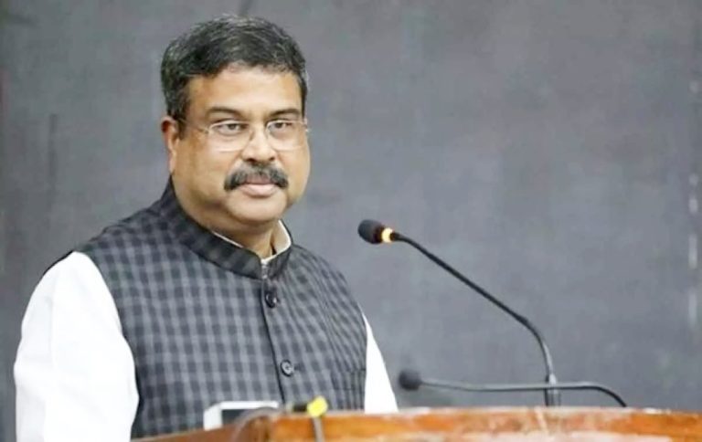Union-Minister-Dharmendra-Pradhan-Condemns-Lop-Rahul-Gandhi-For-His-Alleged-Misconduct-During-Pm-Modi’s-Reply-In-Lok-Sabha