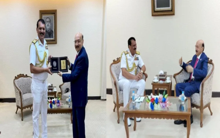 Indian-Navy-Chief-Interacts-With-Bangladesh-Pm’s Security-Advisor: